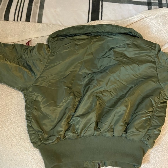 Alpha industries bomber jacket - Picture 2 of 2